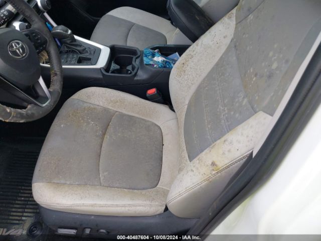 2T3A1RFV3MW152817 Toyota Rav4 Xle Premium