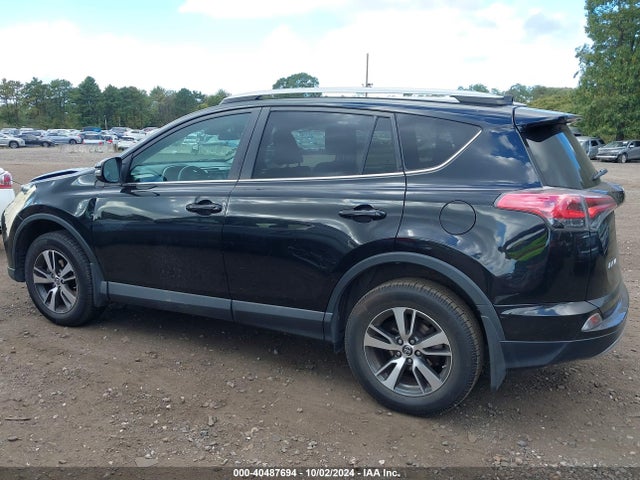 Toyota Rav4 Xle 2018 2T3RFREV8JW773794 Image 3