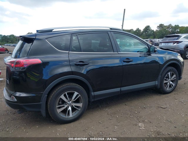 Toyota Rav4 Xle 2018 2T3RFREV8JW773794 Image 4