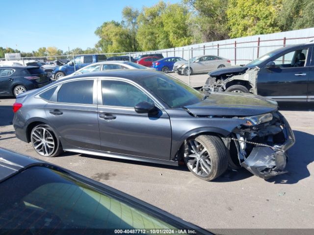 2HGFE1F94NH322832 Honda Civic Touring