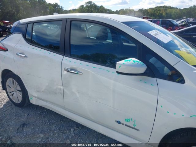 1N4AZ1CP8JC306491 Nissan LEAF S