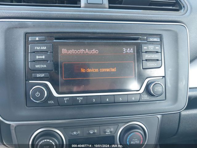 1N4AZ1CP8JC306491 Nissan LEAF S