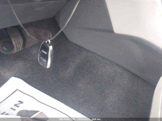 JF2SKASC8KH568597 Subaru Forester Limited