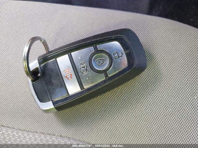 3FA6P0H75HR364018 Ford FUSION SE