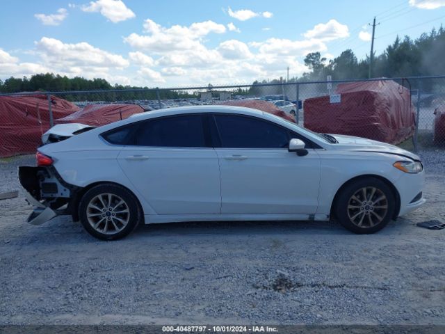 3FA6P0H75HR364018 Ford FUSION SE