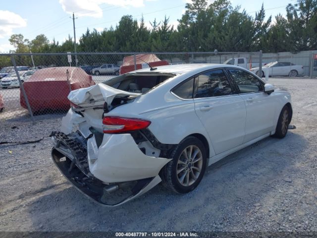 3FA6P0H75HR364018 Ford FUSION SE