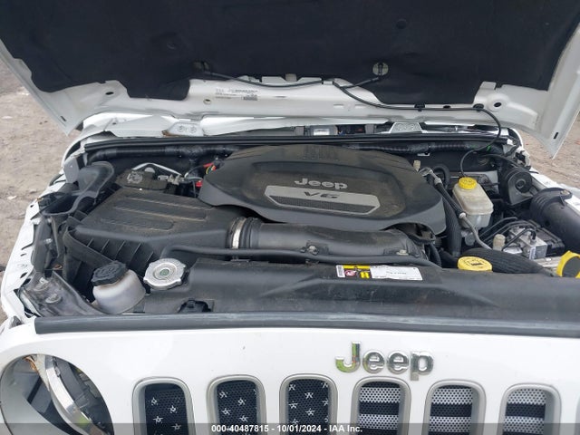 1C4HJWEG1GL320848 Jeep Wrangler Unlimited Sahara