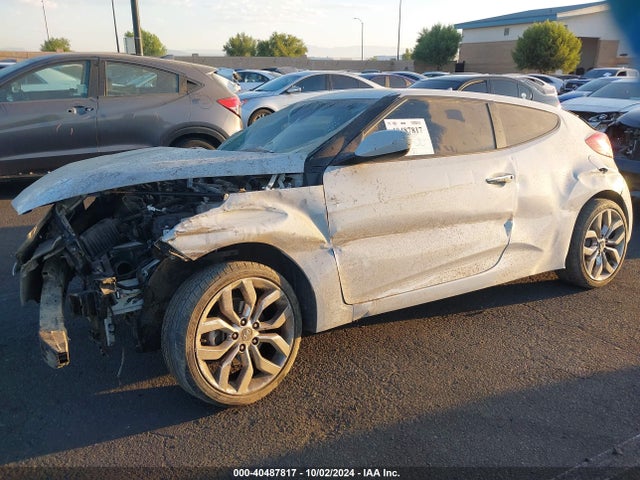 Hyundai Veloster Re:flex 2015 KMHTC6AD5FU221390 Image 2