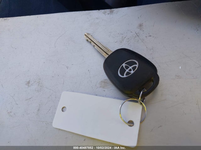Toyota Rav4 Xle 2015 2T3RFREV2FW282208 Image 11
