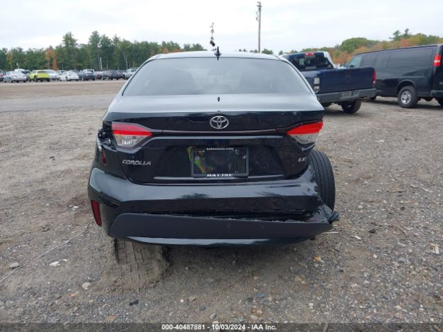JTDEPMAE2MJ173604 Toyota COROLLA LE