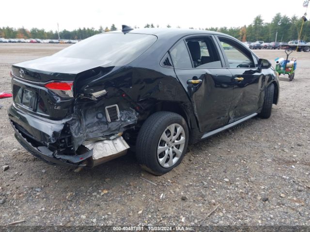 JTDEPMAE2MJ173604 Toyota COROLLA LE