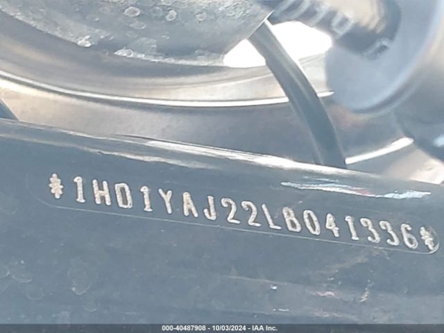 2020 HARLEY-DAVIDSON FLHC 1HD1YAJ22LB041336 Photo 9