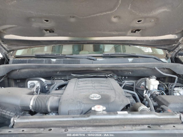 5TFDY5F11KX841567 Toyota Tundra Trd Pro 5.7l V8