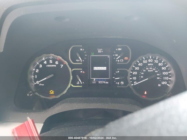 5TFDY5F11KX841567 Toyota Tundra Trd Pro 5.7l V8