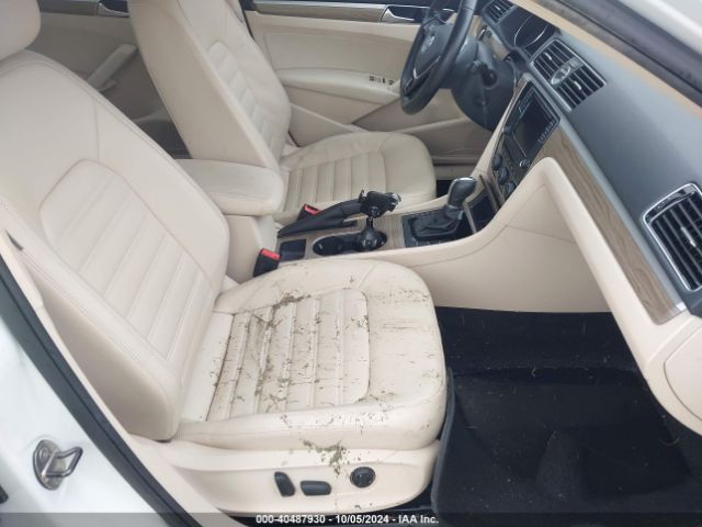 1VWCT7A36HC056215 Volkswagen Passat 1.8t Sel Premium