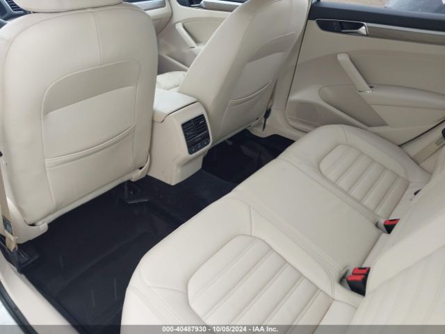 1VWCT7A36HC056215 Volkswagen Passat 1.8t Sel Premium