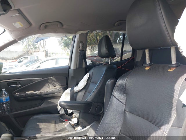 Honda Ridgeline Rtl 2017 5FPYK2F51HB001075 Image 15