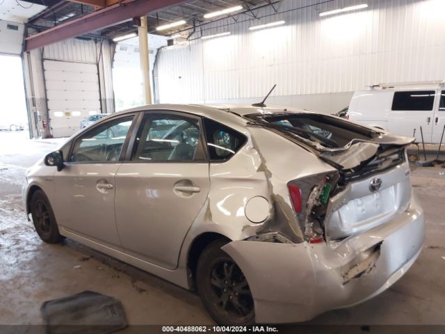 JTDKN3DUXE1810164 Toyota Prius Three