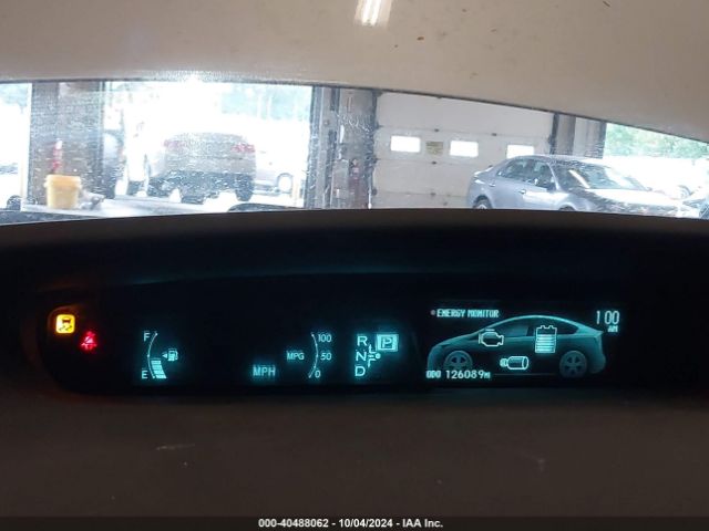 JTDKN3DUXE1810164 Toyota Prius Three