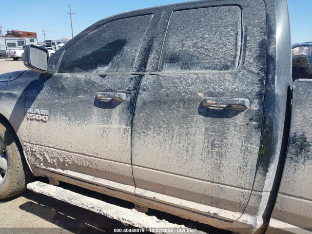 RAM 1500 Tradesman  4x4 6'4 Box 2018 1C6RR7FG9JS331800 Image 15