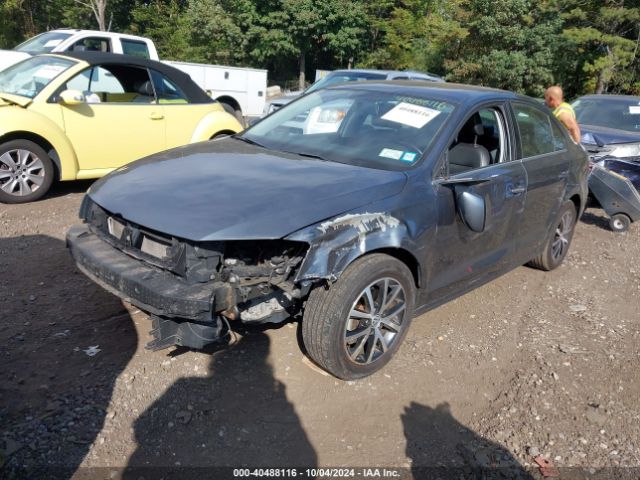3VWDB7AJ6JM220413 Volkswagen Jetta 1.4t Se/1.4t Wolfsburg Edition