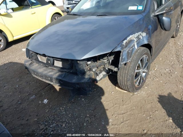 3VWDB7AJ6JM220413 Volkswagen Jetta 1.4t Se/1.4t Wolfsburg Edition