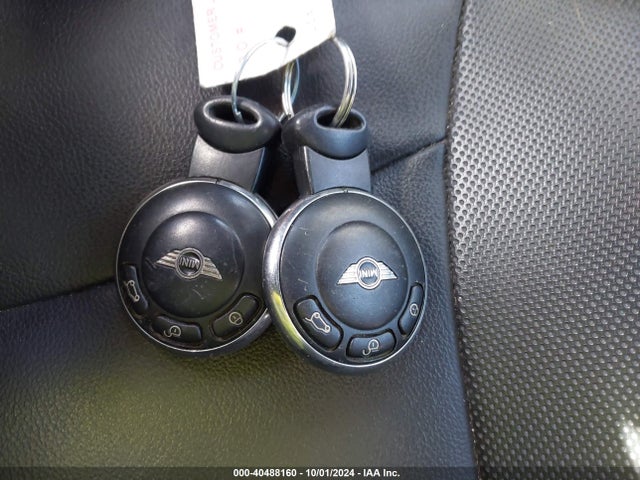 2012 MINI COOPER WMWSU3C50CT367289 Photo 10