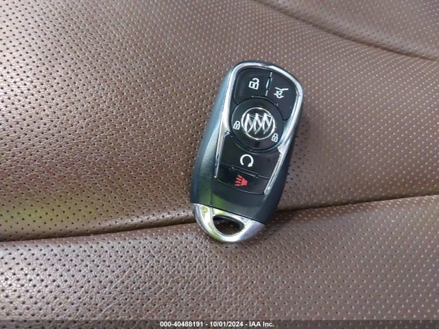 LRBFX3SX7JD017078 Buick Envision Premium I