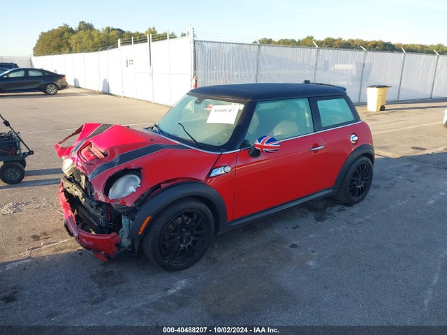 2008 MINI COOPER S WMWMF73588TT88828 Photo 1