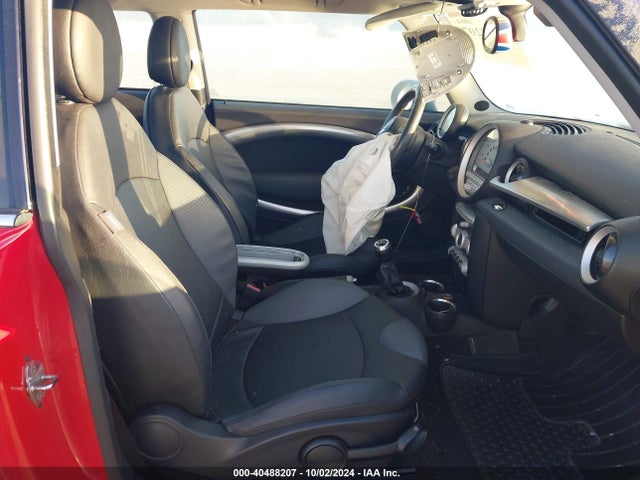 2008 MINI COOPER S WMWMF73588TT88828 Photo 4