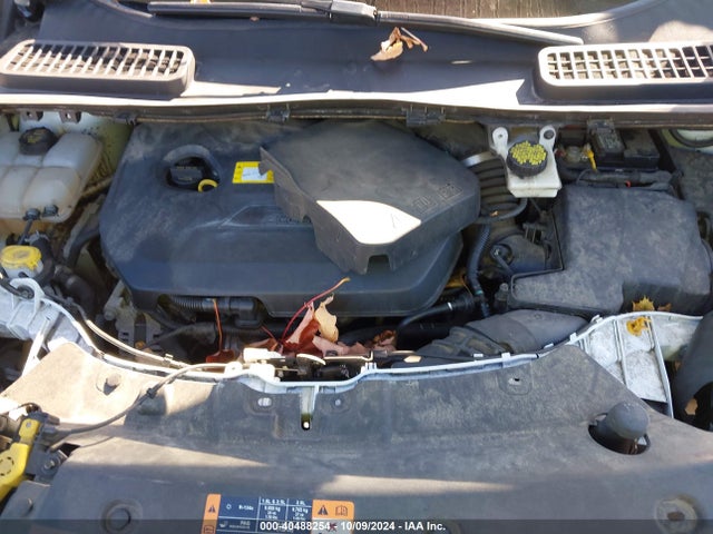 1FMCU9GX4FUC52775 Ford ESCAPE SE