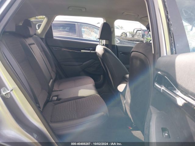KNDEUCAA8M7228134 KIA SELTOS S