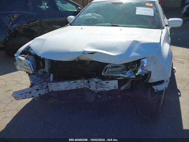 Chrysler 300 2014 2C3CCAAGXEH375620 Image 6