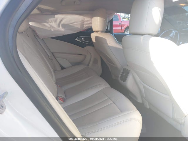 Chrysler 200 C 2016 1C3CCCCBXGN146118 Image 8