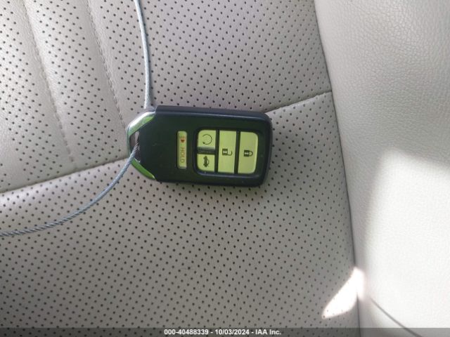 1HGCV2F92JA050637 Honda Accord Touring 2.0t
