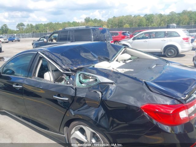 1HGCV2F92JA050637 Honda Accord Touring 2.0t