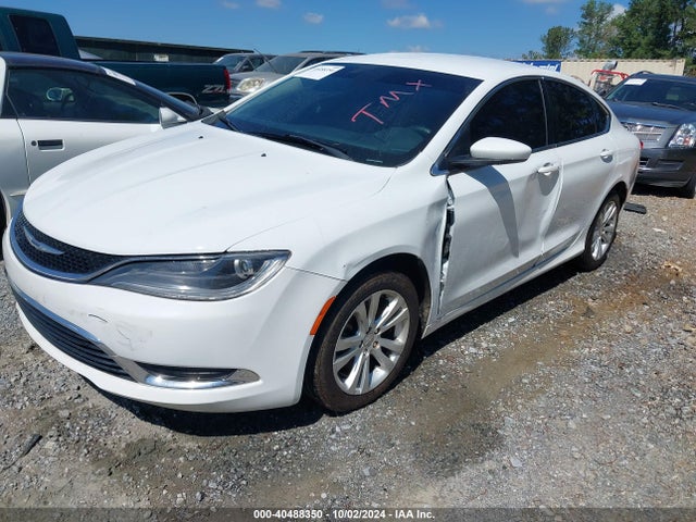 Chrysler 200 Limited 2015 1C3CCCAB5FN554642 Image 2