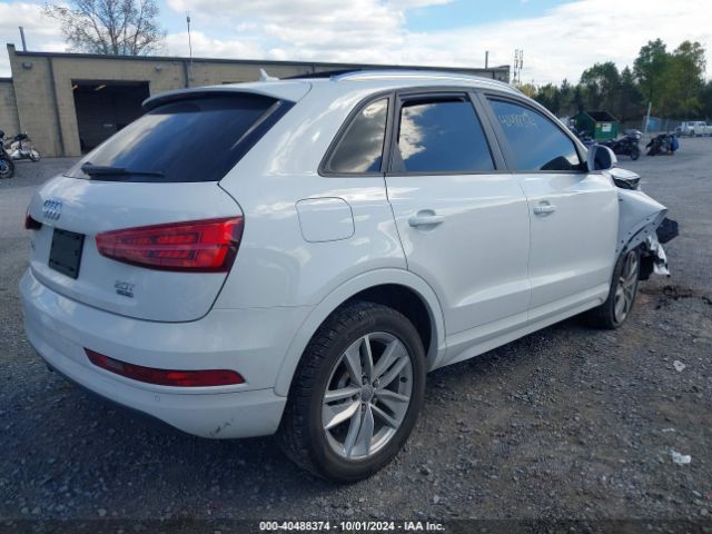 WA1ECCFS0JR018982 Audi Q3 2.0t Premium/2.0t Sport Premium