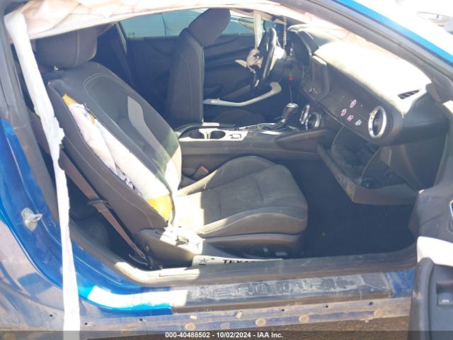 2017 CHEVROLET CAMARO 1G1FB1RS2H0158584 Photo 4