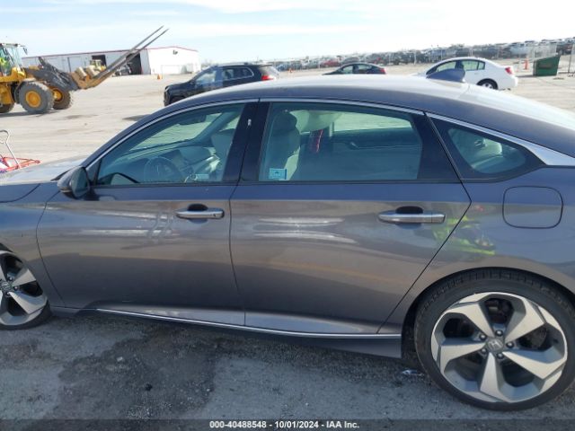1HGCV2F97JA051153 Honda Accord Touring 2.0t