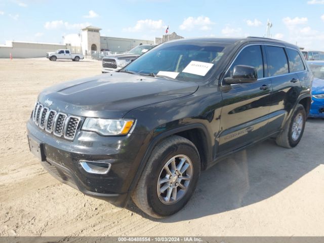 1C4RJEAG2JC481589 Jeep Grand Cherokee Laredo 4x2