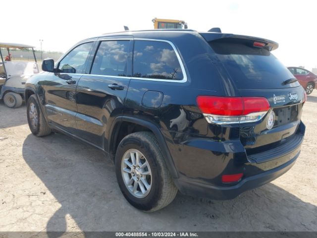 1C4RJEAG2JC481589 Jeep Grand Cherokee Laredo 4x2