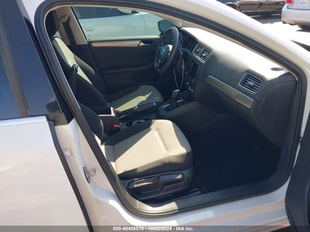 3VW2B7AJ5HM374726 Volkswagen Jetta 1.4t S