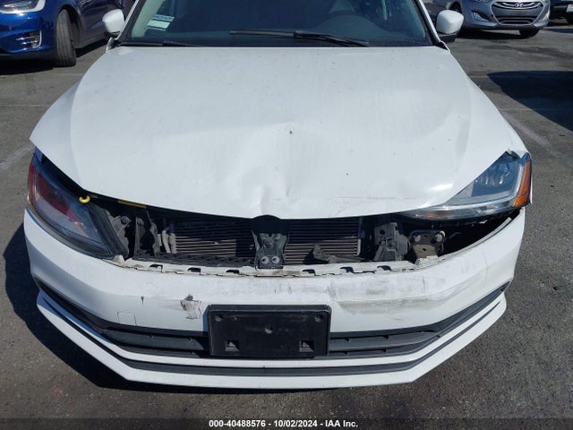 3VW2B7AJ5HM374726 Volkswagen Jetta 1.4t S