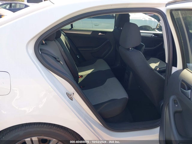 3VW2B7AJ5HM374726 Volkswagen Jetta 1.4t S