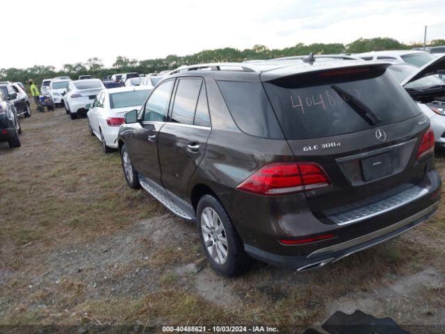 2016 MERCEDES-BENZ GLE 300D 4JGDA0EB1GA651064 Photo 2