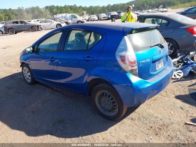 JTDKDTB33E1075993 Toyota Prius C One