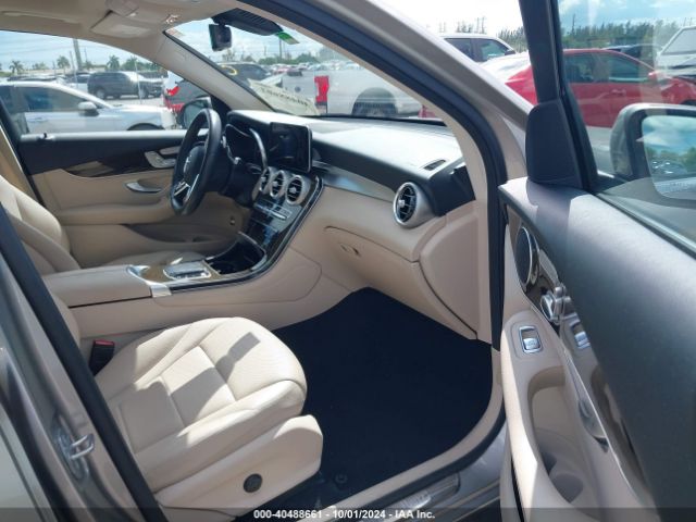 W1N0G8DB3MV264644 Mercedes-Benz Glc 300 Suv