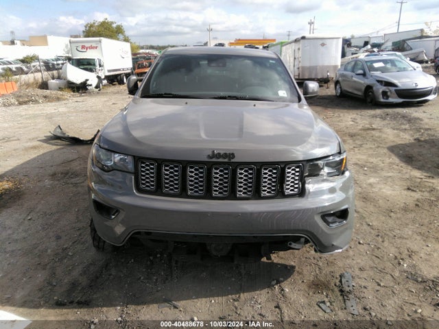 1C4RJFAG9MC589234 Jeep Grand Cherokee Laredo X 4x4
