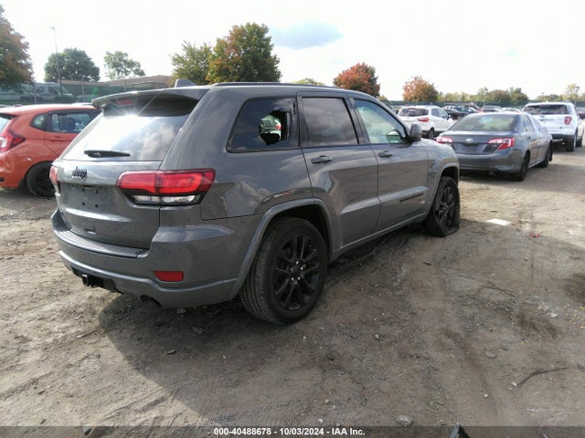 1C4RJFAG9MC589234 Jeep Grand Cherokee Laredo X 4x4